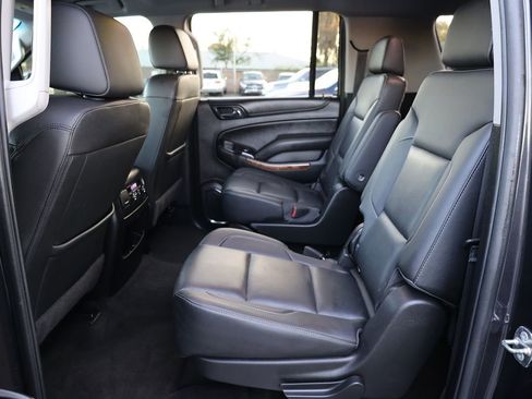 Used 2018 Chevrolet Suburban Premier image 14