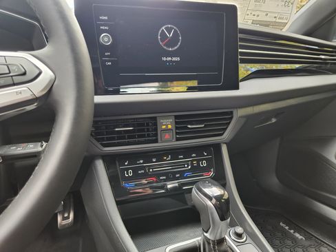 New 2025 Volkswagen Jetta Sport image 12