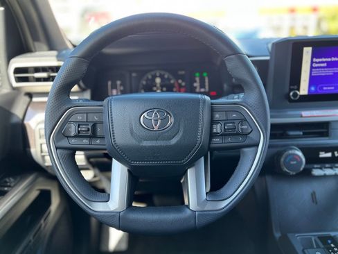 New 2026 Toyota 4Runner SR5 image 28