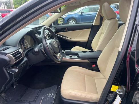 Used 2016 Lexus IS 300 AWD w/ Navigation System Package image 10