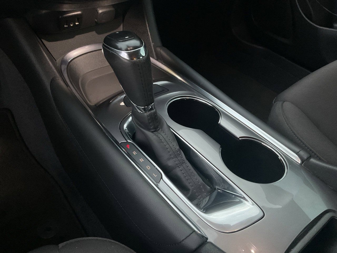 Used 2018 Chevrolet Malibu LT FWD image 17
