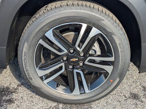 New 2025 Chevrolet TrailBlazer LT w/ LT Cold Weather Package image 9