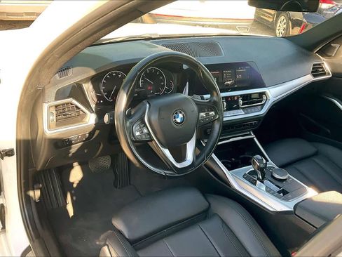 Used 2019 BMW 330i Sedan w/ Driving Assistance Package RWD image 18