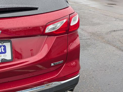 Used 2018 Chevrolet Equinox Premier FWD image 6