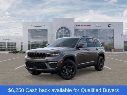 New 2025 Jeep Grand Cherokee Limited w/ Black Appearance Package