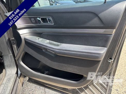 Used 2018 Ford Explorer XLT w/ Equipment Group 202A AWD/4WD image 11