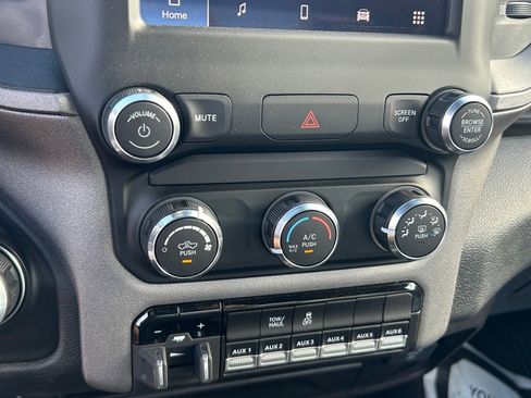 New 2024 RAM 3500 Tradesman w/ Chrome Appearance Group image 38