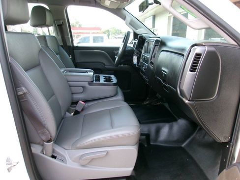 Used 2017 Chevrolet Silverado 2500 W/T AWD/4WD image 12