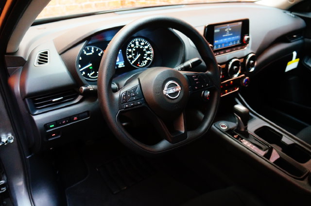 Certified 2025 Nissan Sentra S FWD image 12