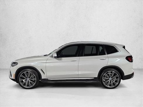 Used 2024 BMW X3 sDrive30i w/ Convenience Package RWD image 9