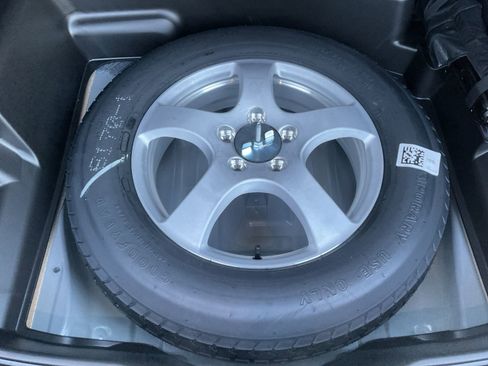 New 2025 Jeep Grand Cherokee Laredo X w/ Luxury Tech Group I image 35