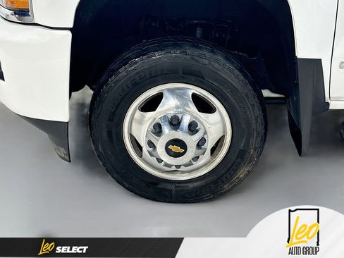 Used 2019 Chevrolet Silverado 3500 High Country AWD/4WD image 34
