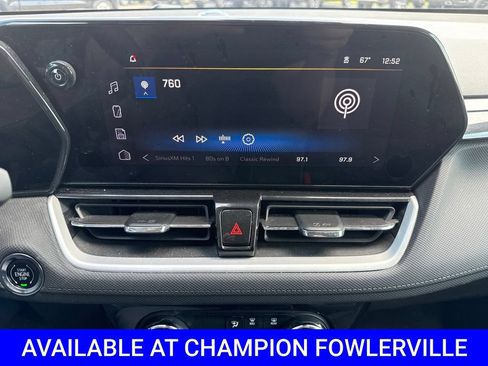 Used 2025 Chevrolet TrailBlazer LT AWD/4WD image 26