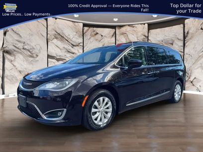 Used 2017 Chrysler Pacifica Touring-L