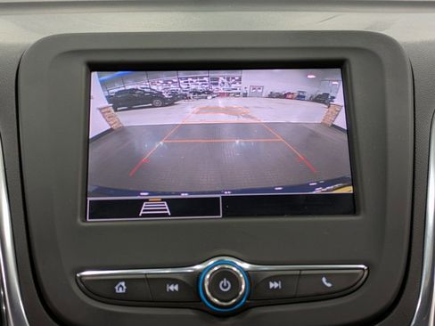 Used 2022 Chevrolet Equinox LT image 12