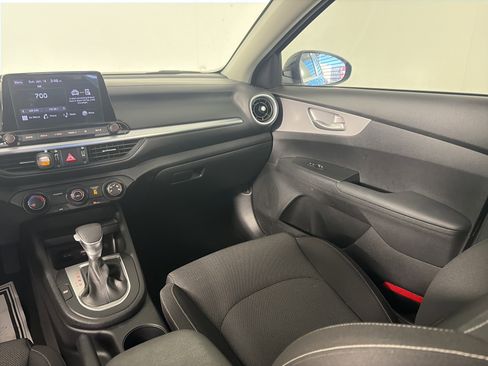Certified 2023 Kia Forte LXS w/ LXS Technology Package image 35