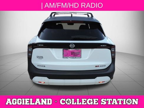Certified 2025 Nissan Kicks SR w/ Illumination Package AWD/4WD image 5