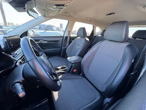 Used 2023 Kia Seltos S w/ Navigation Package image 13