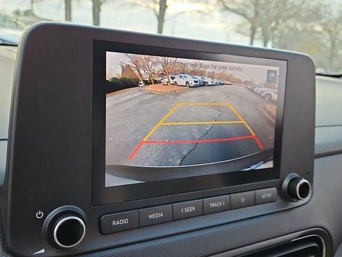 Used 2023 Hyundai Kona SE image 21