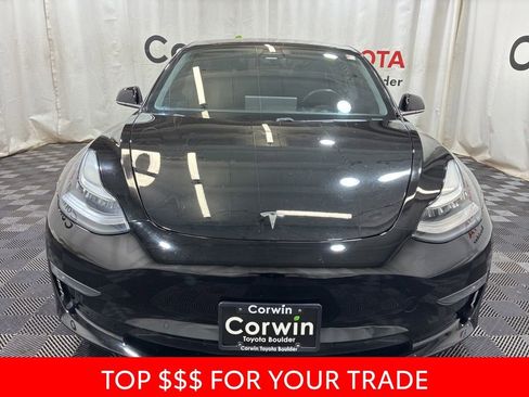 Used 2019 Tesla Model 3 Mid Range RWD image 2