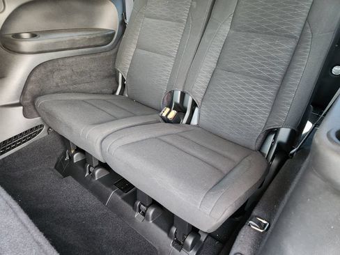 Used 2019 Dodge Durango SXT w/ 3rd Row Seating Group AWD/4WD image 29