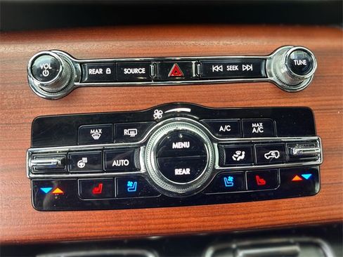 Used 2021 Lincoln Aviator Reserve w/ Equipment Group 202A image 20