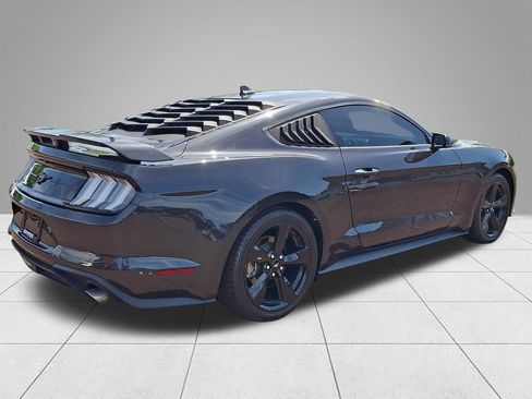 Used 2022 Ford Mustang Premium w/ Equipment Group 201A RWD image 4