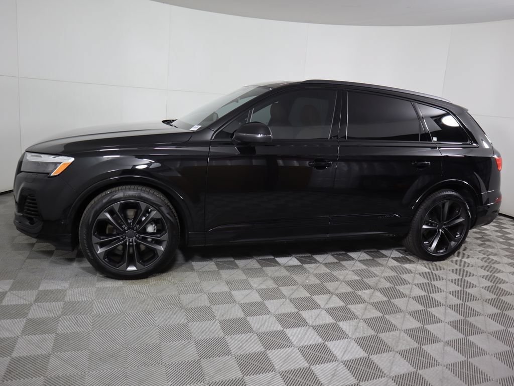 Used 2026 Audi Q7 3.0T Premium Plus w/ Premium Plus Package AWD/4WD image 9