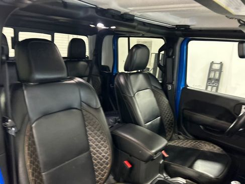 Used 2022 Jeep Gladiator Overland image 33
