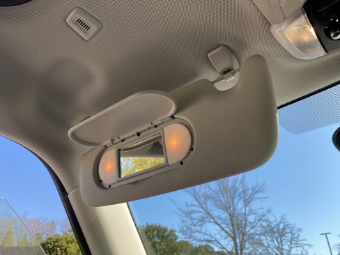 Used 2023 MINI Cooper 2-Door Hardtop image 69