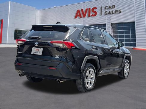 Used 2025 Toyota RAV4 LE AWD/4WD image 6