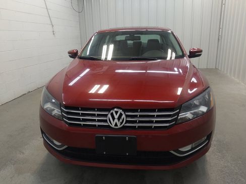 Used 2015 Volkswagen Passat 1.8T SEL Premium image 15