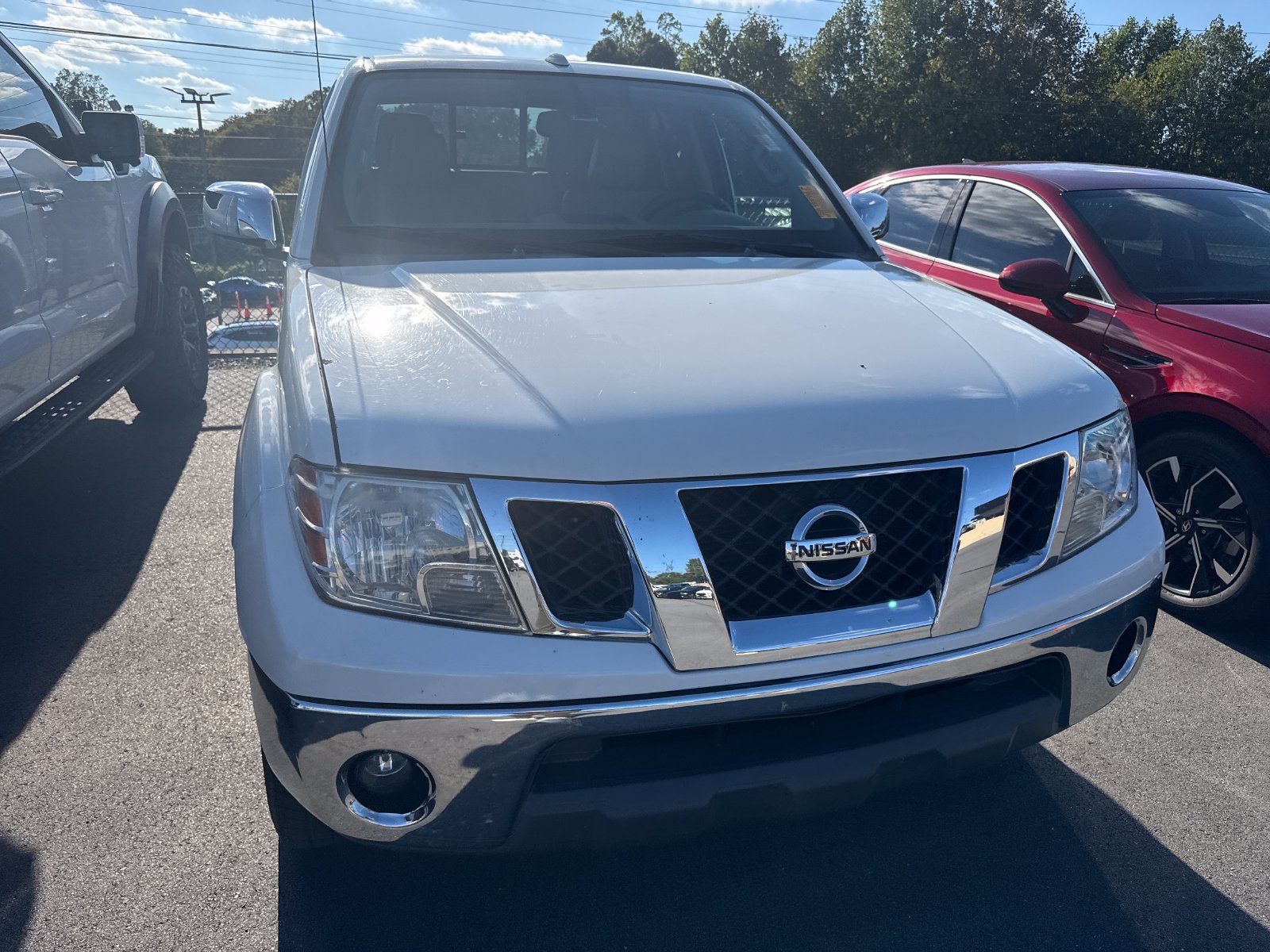 Used 2016 Nissan Frontier SL w/ Moonroof Package RWD image 3