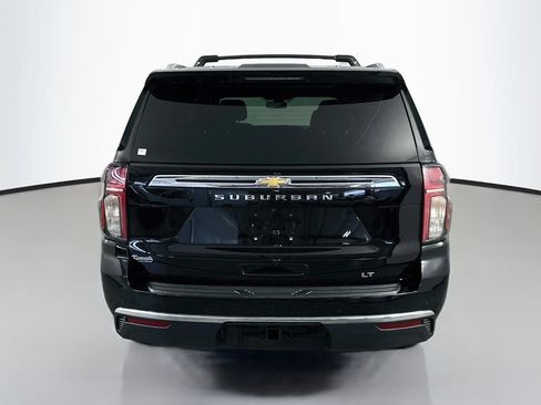 Used 2021 Chevrolet Suburban LT AWD/4WD image 6
