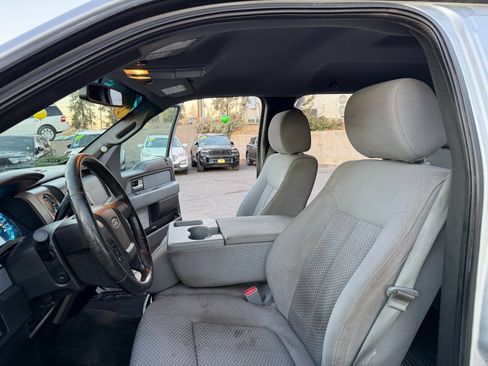 Used 2013 Ford F150 XLT w/ XLT Chrome Pkg image 8
