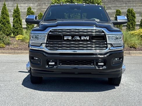 Used 2019 RAM 3500 Limited w/ Max Tow Package AWD/4WD image 3