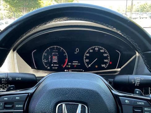 Used 2023 Honda Civic Sport image 25