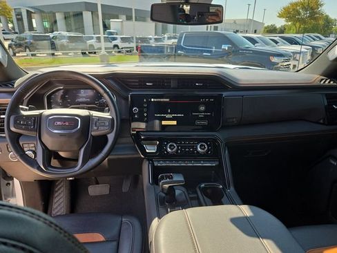 Used 2025 GMC Sierra 1500 AT4 AWD/4WD image 19