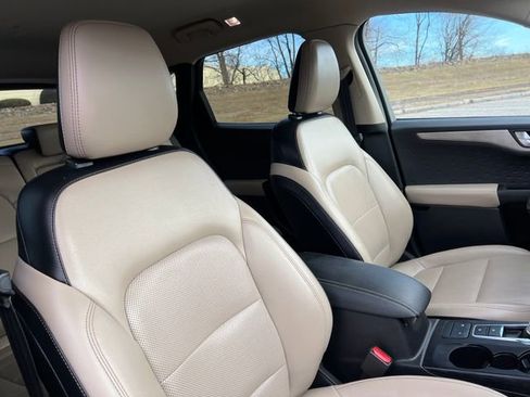 Used 2020 Ford Escape SEL image 34