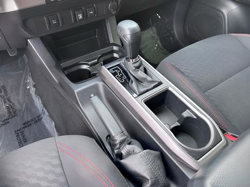 Used 2021 Toyota Tacoma SR5 image 33