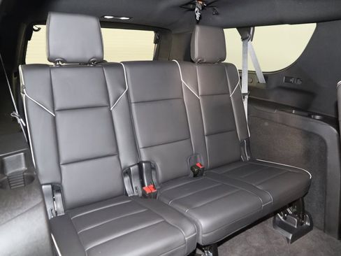 Used 2022 Cadillac Escalade ESV Premium Luxury image 15