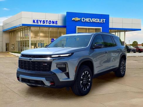 New 2026 Chevrolet Traverse Z71 w/ Enhanced Driving Package AWD/4WD image 3