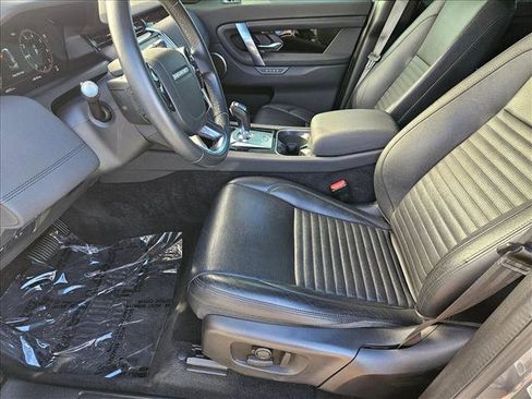 Used 2020 Land Rover Discovery Sport SE image 14
