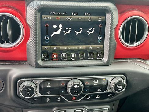 Used 2021 Jeep Gladiator Rubicon image 18