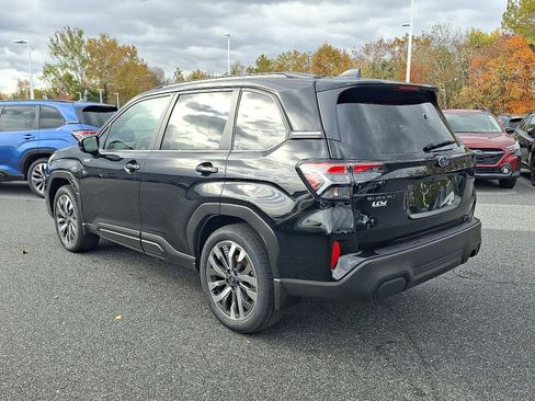 New 2025 Subaru Forester Touring image 4