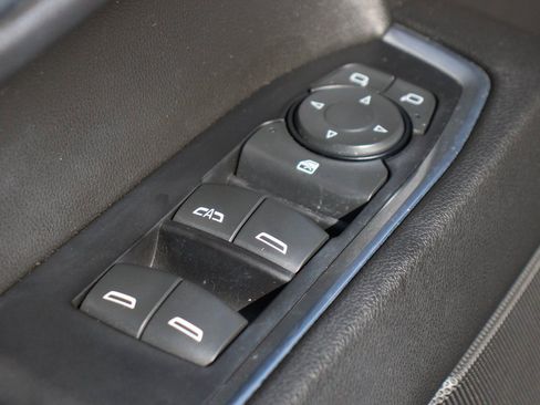 Used 2022 Chevrolet Silverado 1500 RST image 16