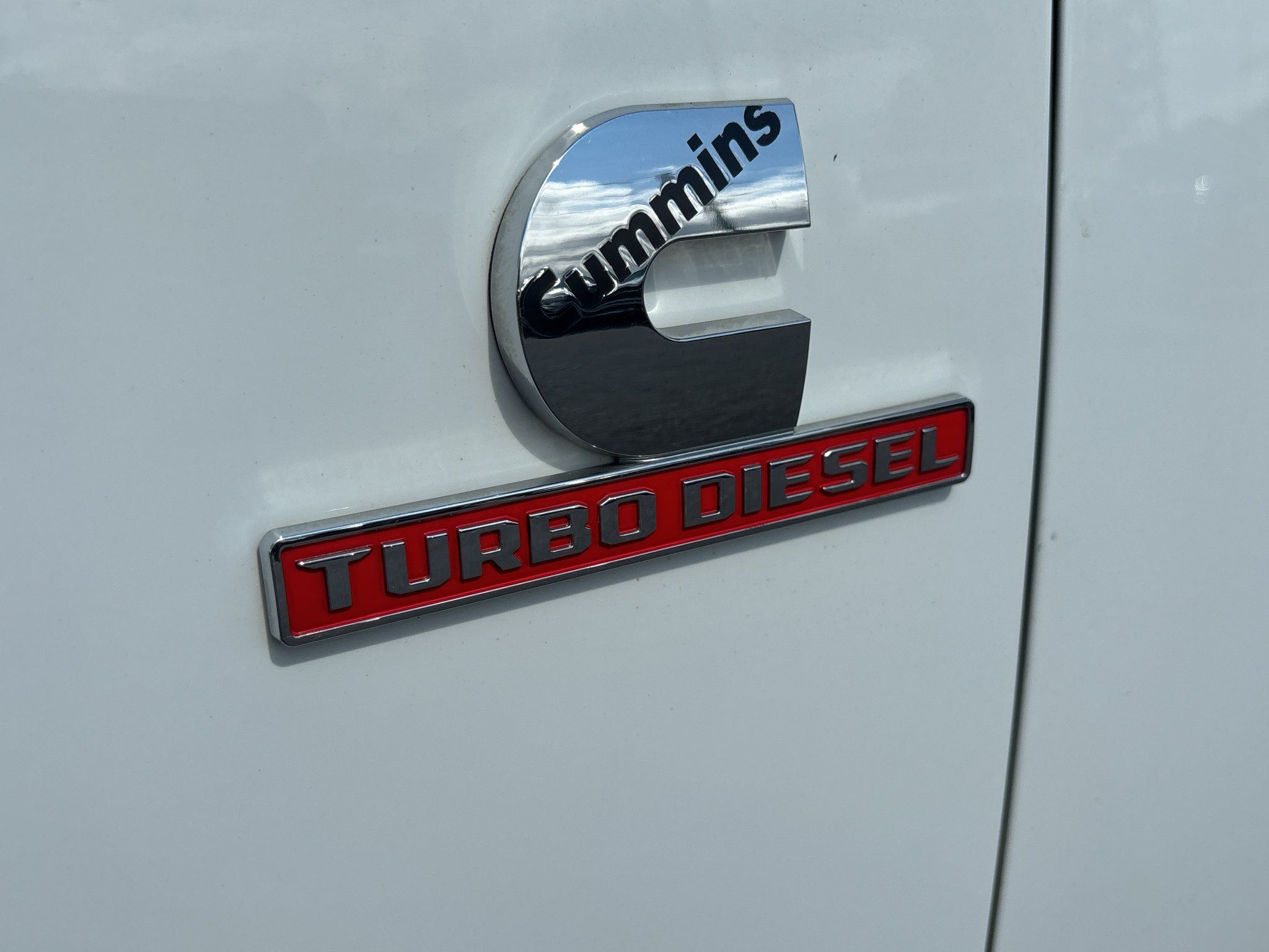 Used 2022 RAM 2500 Tradesman w/ Chrome Appearance Group AWD/4WD image 5