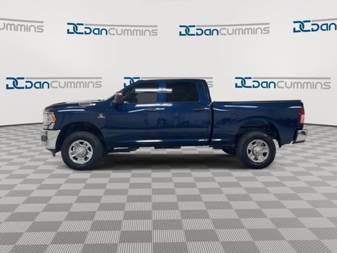 Used 2024 RAM 2500 Tradesman w/ Chrome Appearance Group AWD/4WD image 5