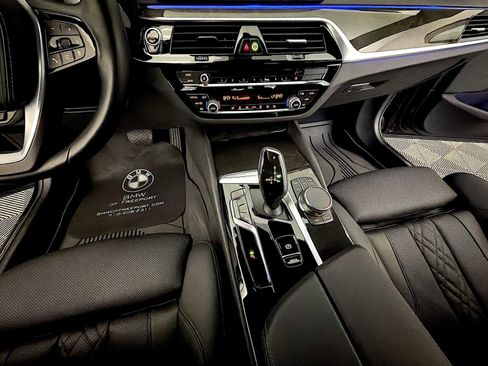 Certified 2023 BMW 530i xDrive w/ Convenience Package image 18