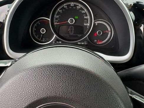 Used 2019 Volkswagen Beetle 2.0T S FWD image 2